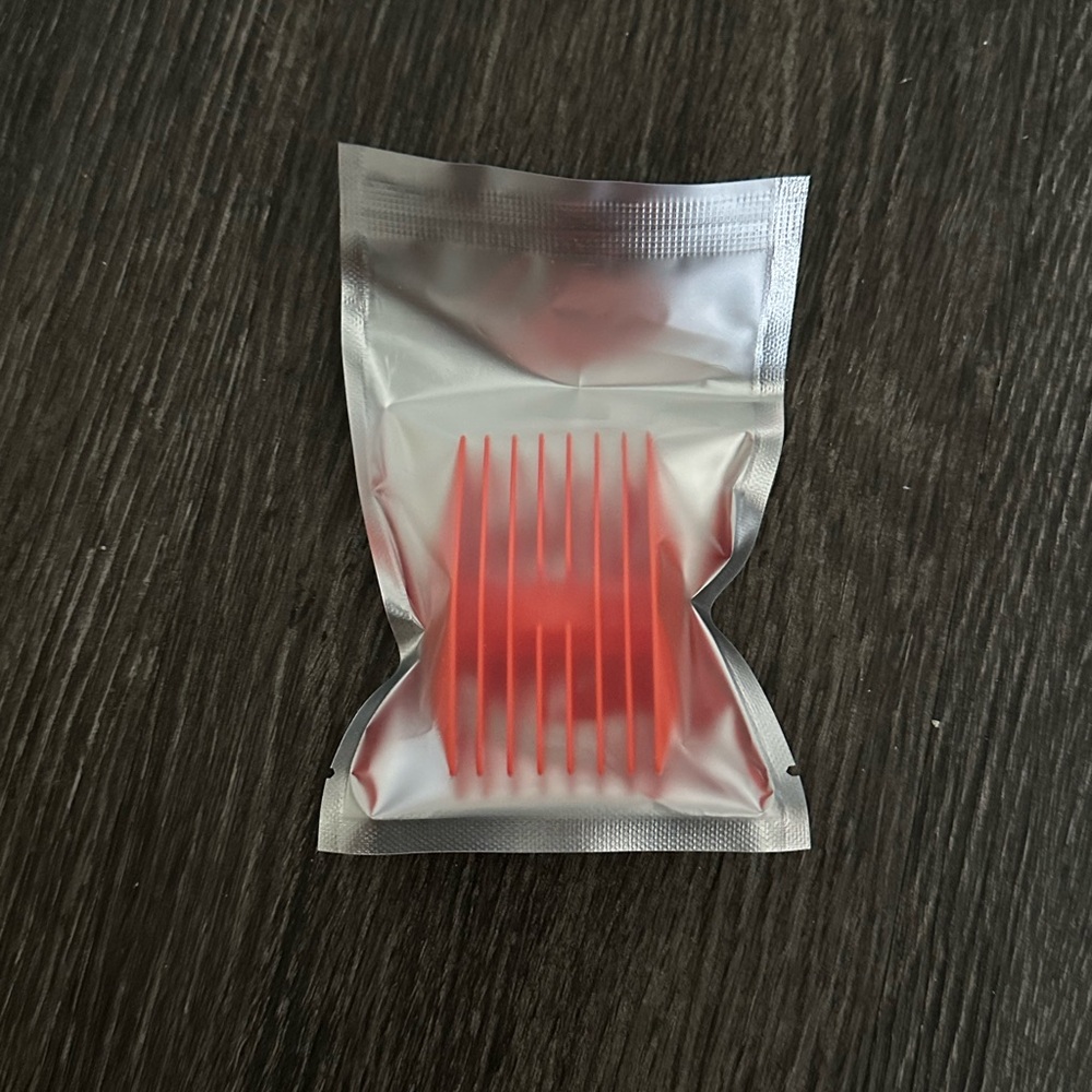 Nib meridian grooming attachment for groomer